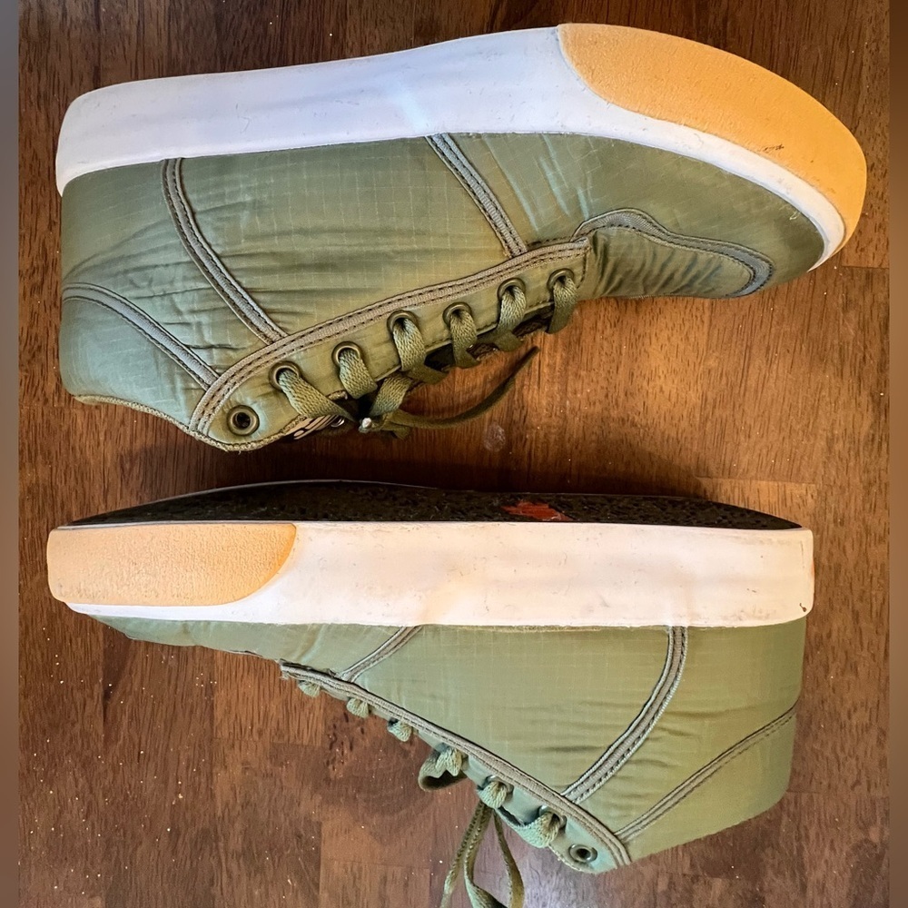 Alife Men's Olive Sneakers - Picture 8 of 9